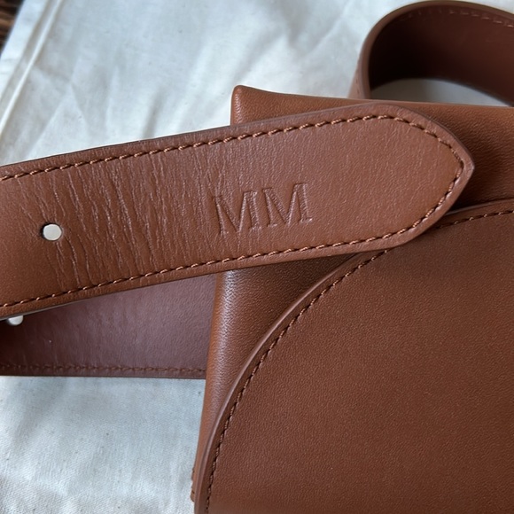 Shinola Detroit Birdy Belt Bag. Brown Leather.MM monogram. - Picture 3 of 3